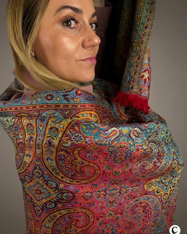 Chusta "Crimson Spice Paisley" – energetyczna czerwień i turkus (210x 70cm)