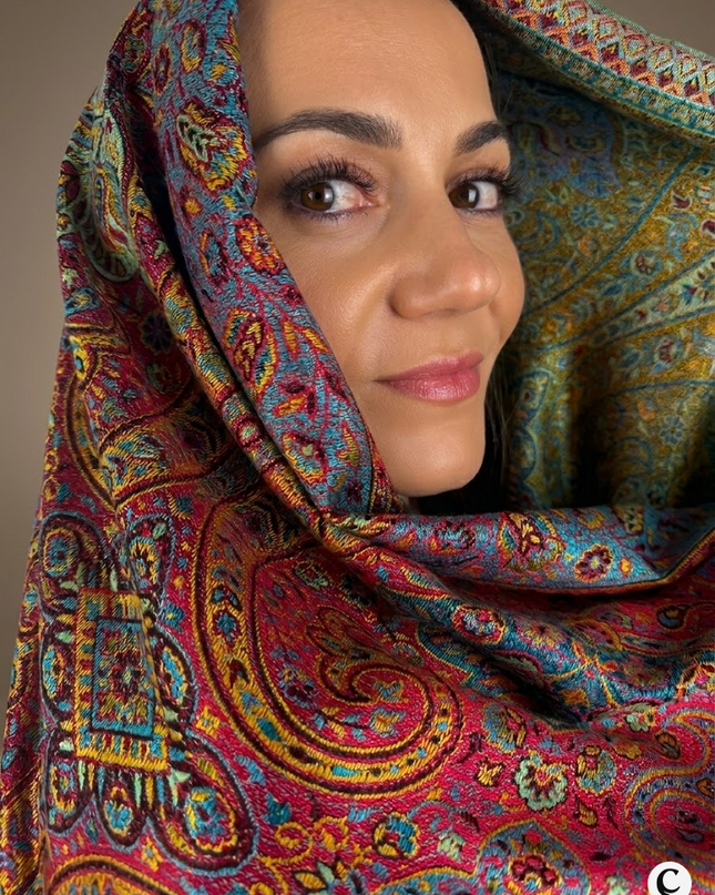 Chusta "Crimson Spice Paisley" – energetyczna czerwień i turkus (210x 70cm)