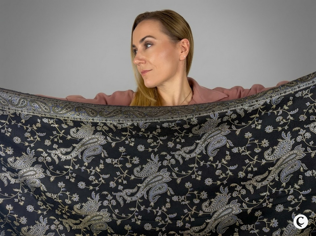 Chusta "Azure Ruby Paisley" – połączenie czerwieni i turkusu (210x70cm)