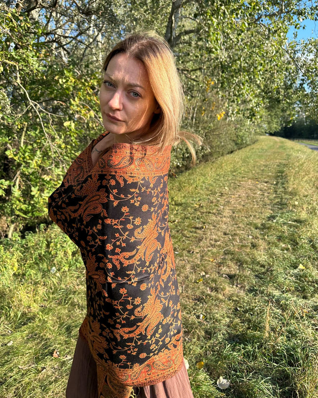 Elegancki Szal "Jesienna Opowieść"