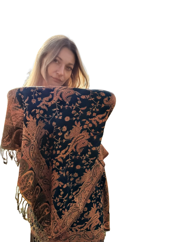 Elegancki Szal "Jesienna Opowieść"